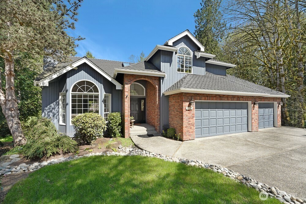 Property Photo: 3140 240th Avenue NE WA 98074