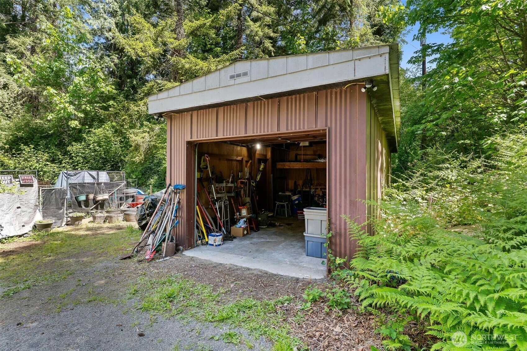 Property Photo: 987 Rowe Road WA 98282