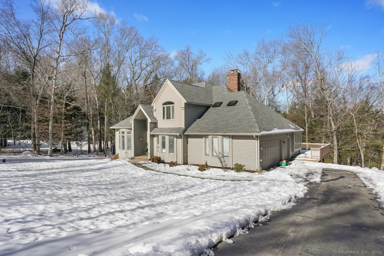 Property Photo:  30 Farm Field Ridge Road  CT 06482 