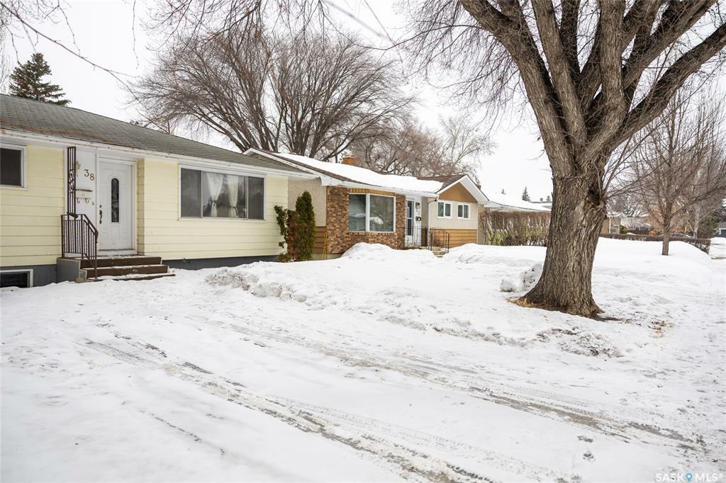 Property Photo:  38 McLellan Avenue  SK S7H 3K6 