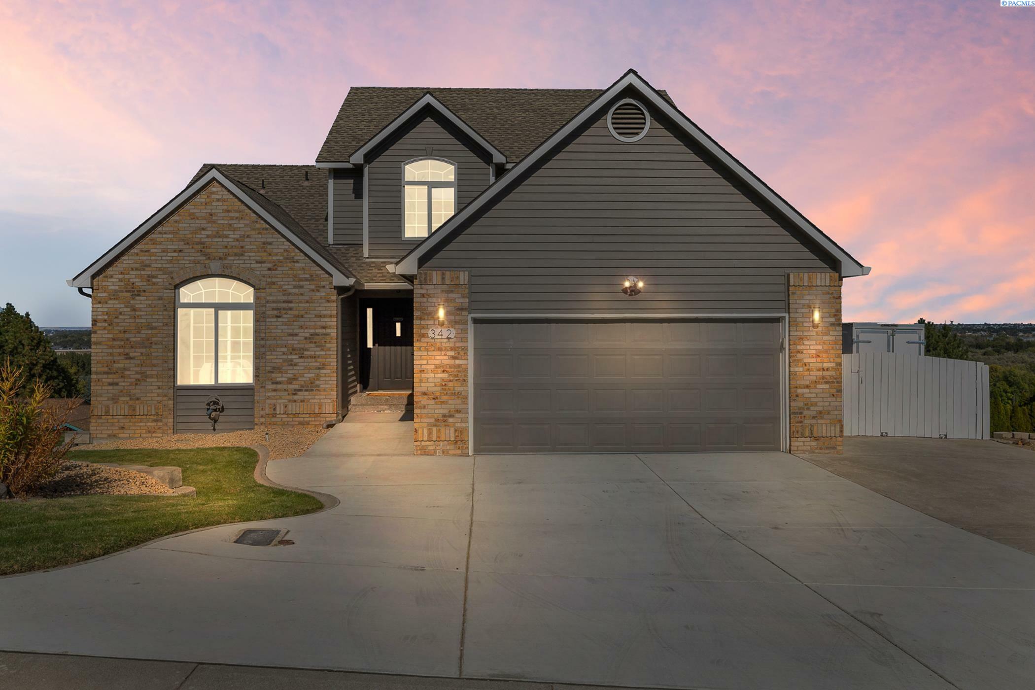 Property Photo: 342 Adair Drive WA 99352