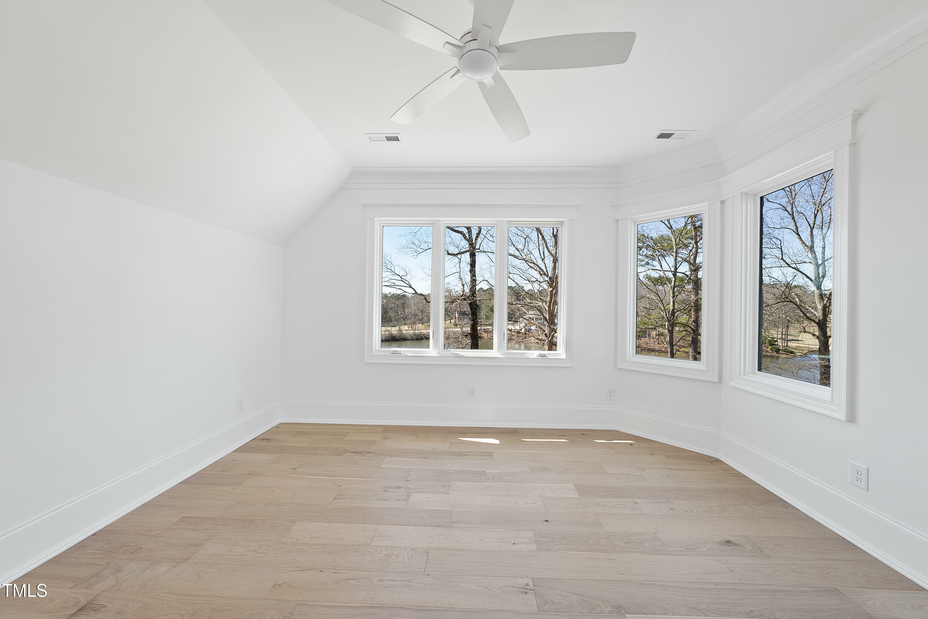 Property Photo:  7217 Manor Oaks Drive  NC 27615 