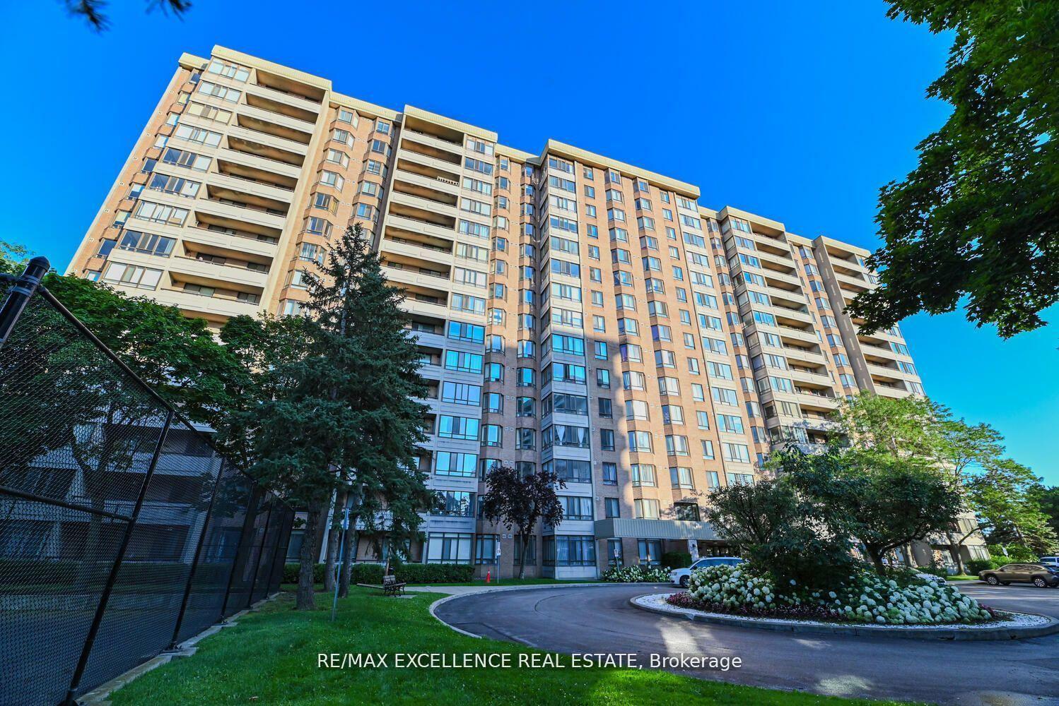 Property Photo: 5 Lisa Street 1002 ON L6T 4T4