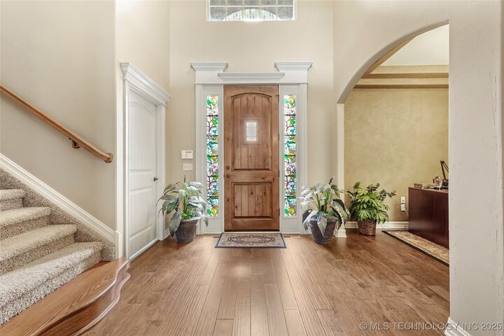 Property Photo:  1204 W Fargo Lane  OK 74012 
