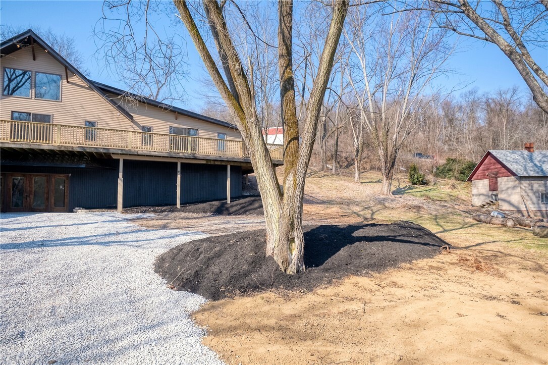 Property Photo:  607 Kicker Ln  PA 15601 