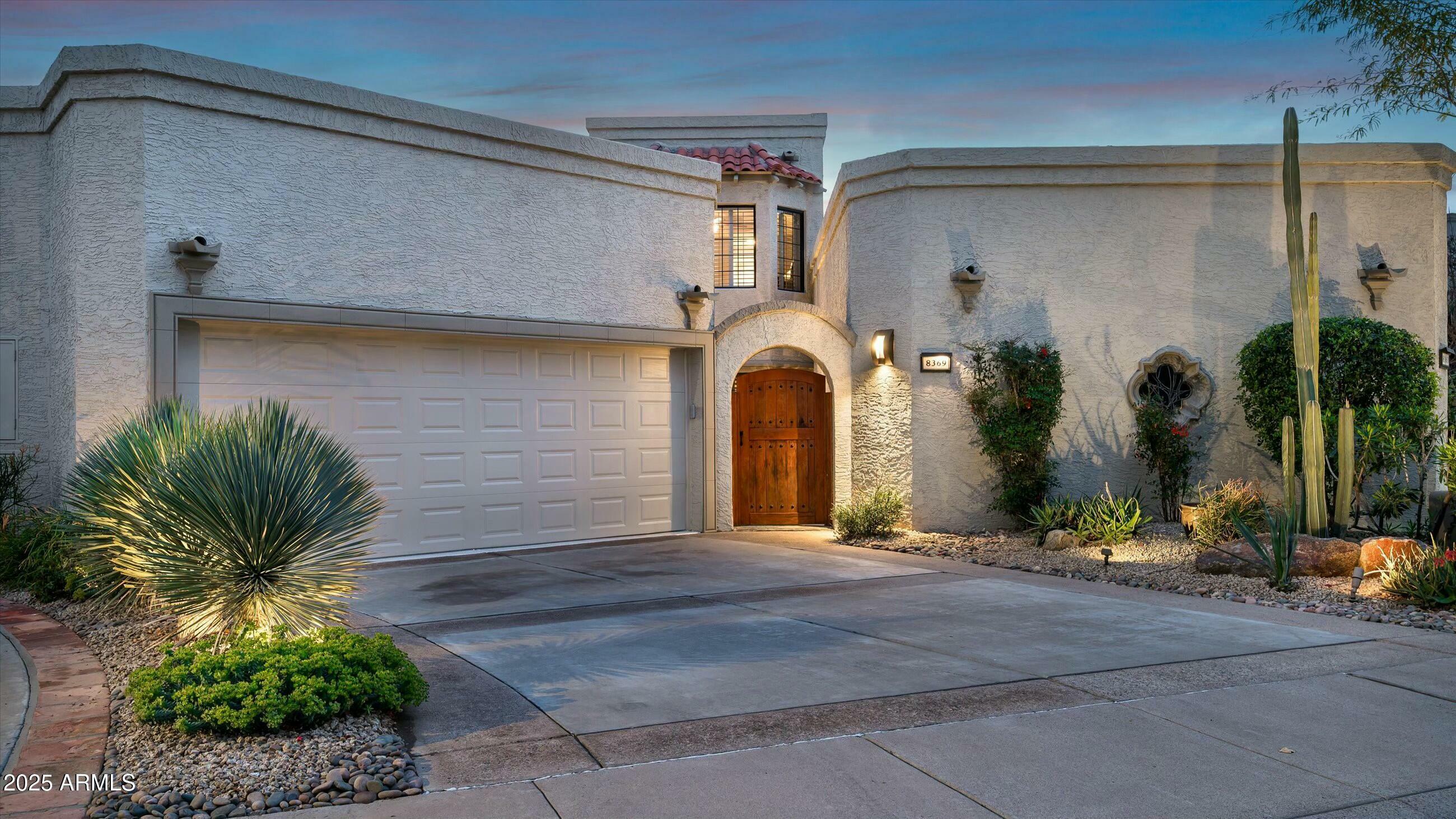 Property Photo: 8369 E Del Camino Drive AZ 85258