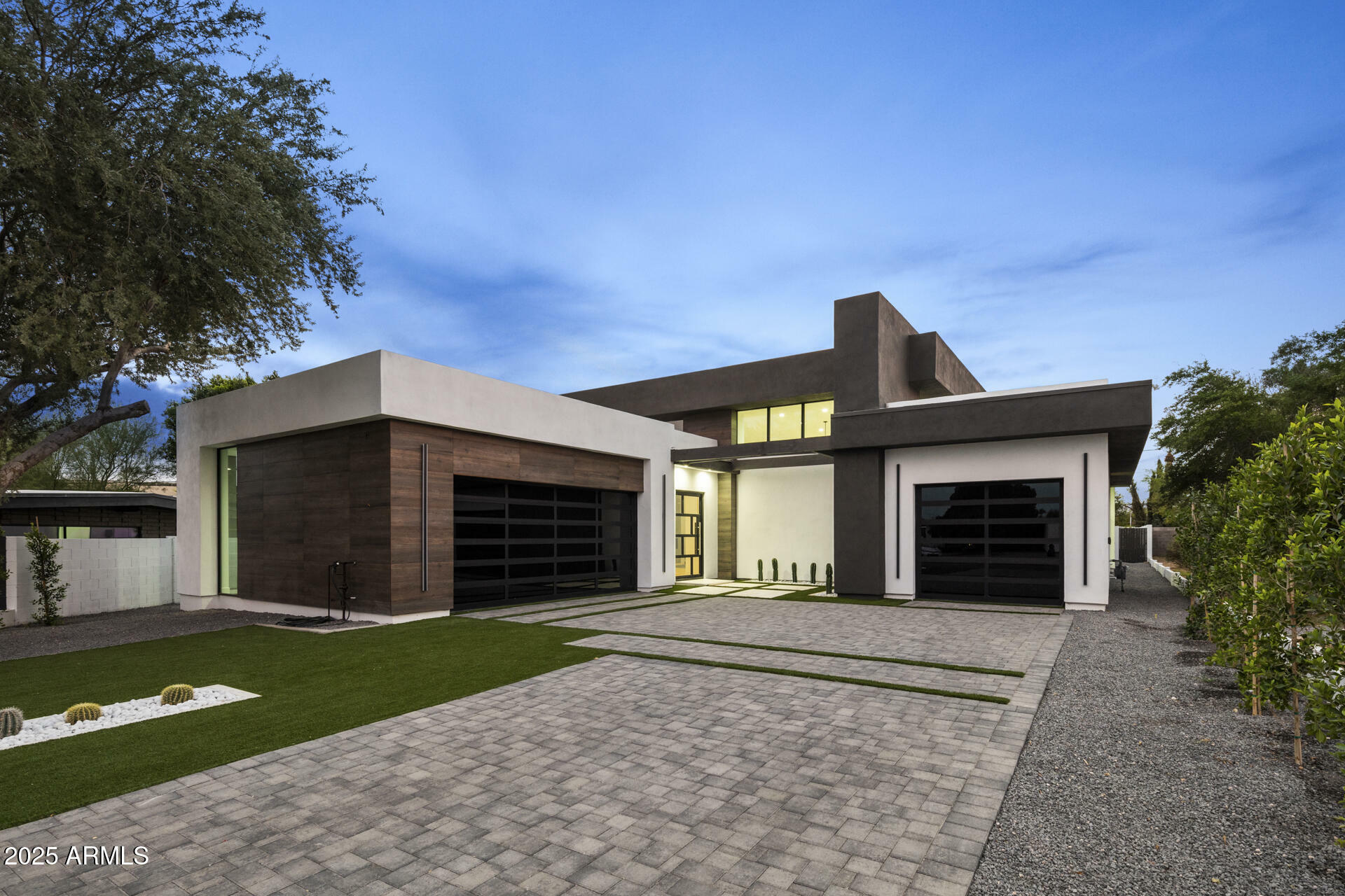 Property Photo: 7009 E Pasadena Avenue AZ 85253