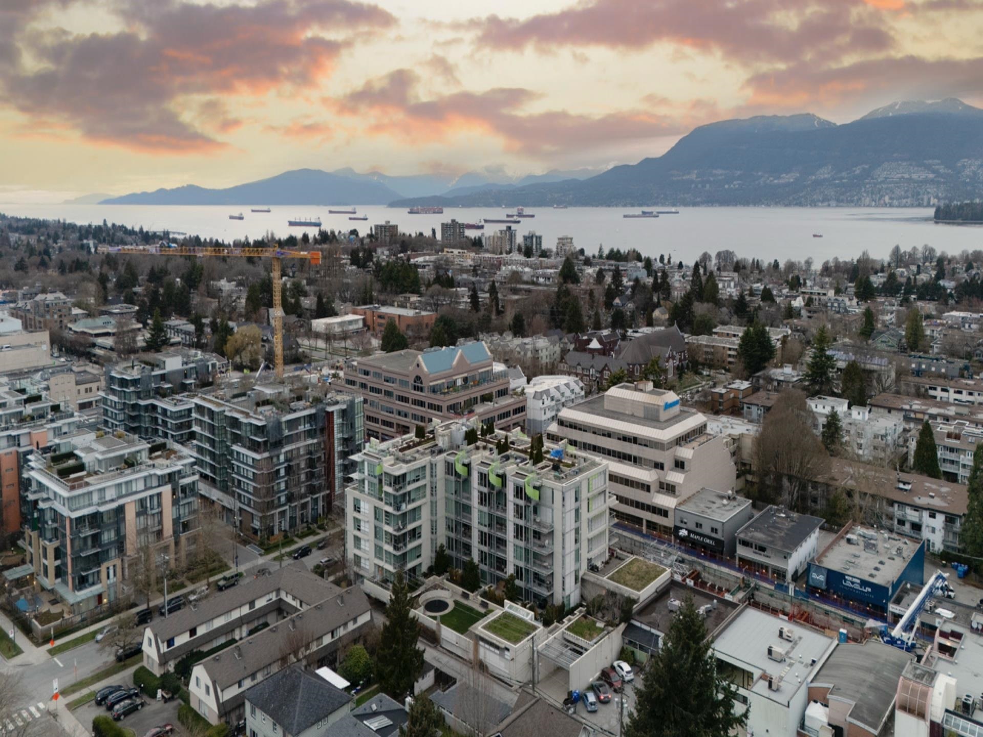 Property Photo: 2528 Maple Street 703 BC V6J 0B5