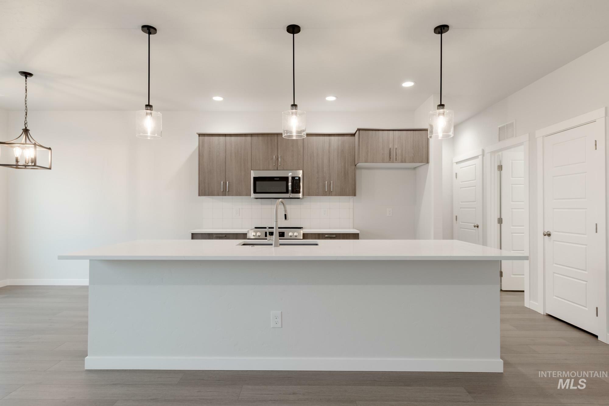Property Photo: 6808 S Lumberton Way ID 83642