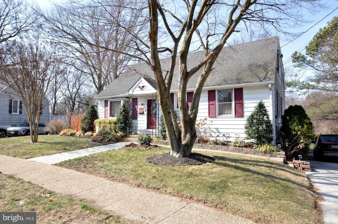 Property Photo: 512 W Cedar Avenue NJ 08107