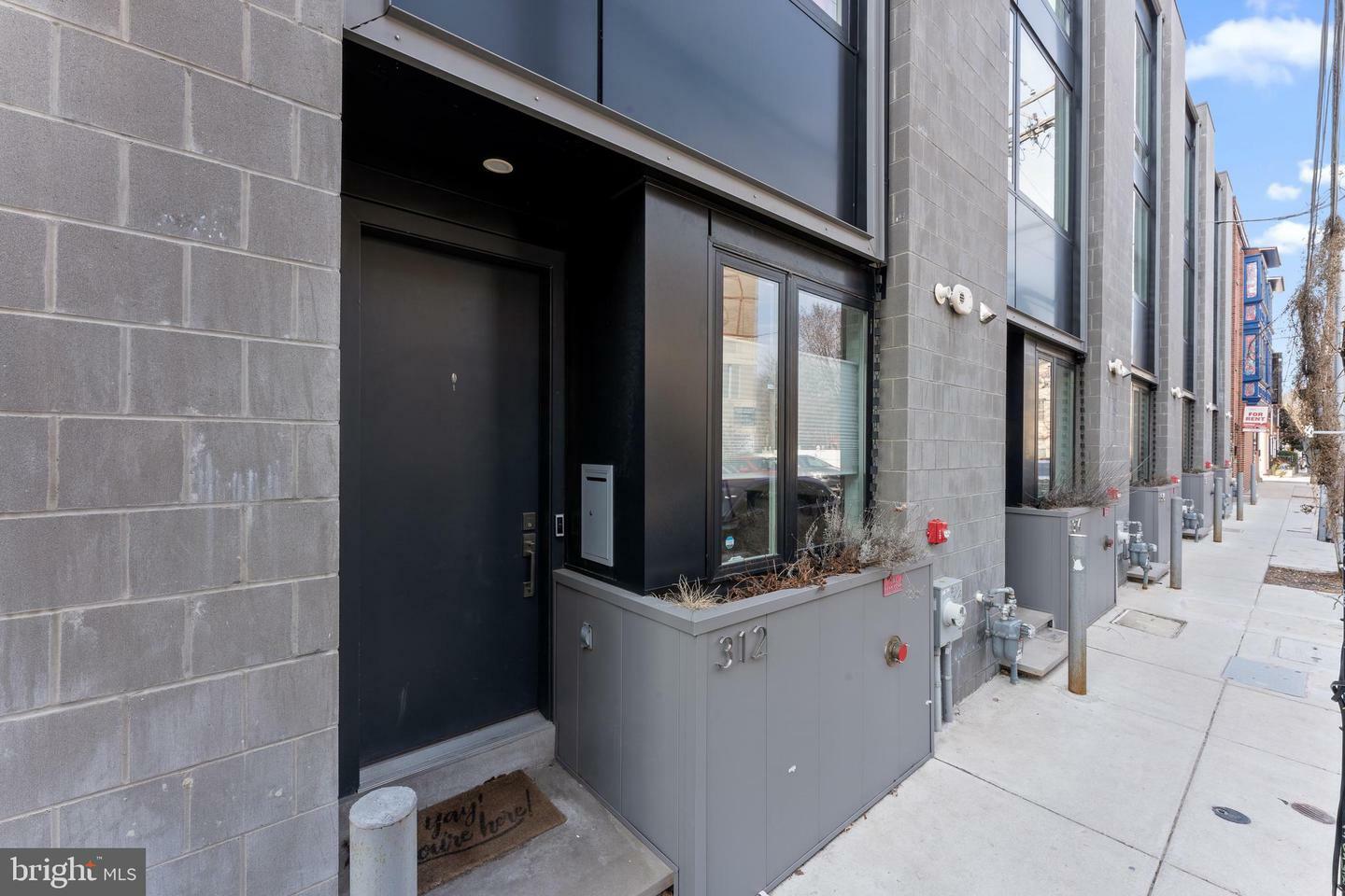 Property Photo: 312 Poplar Street PA 19123