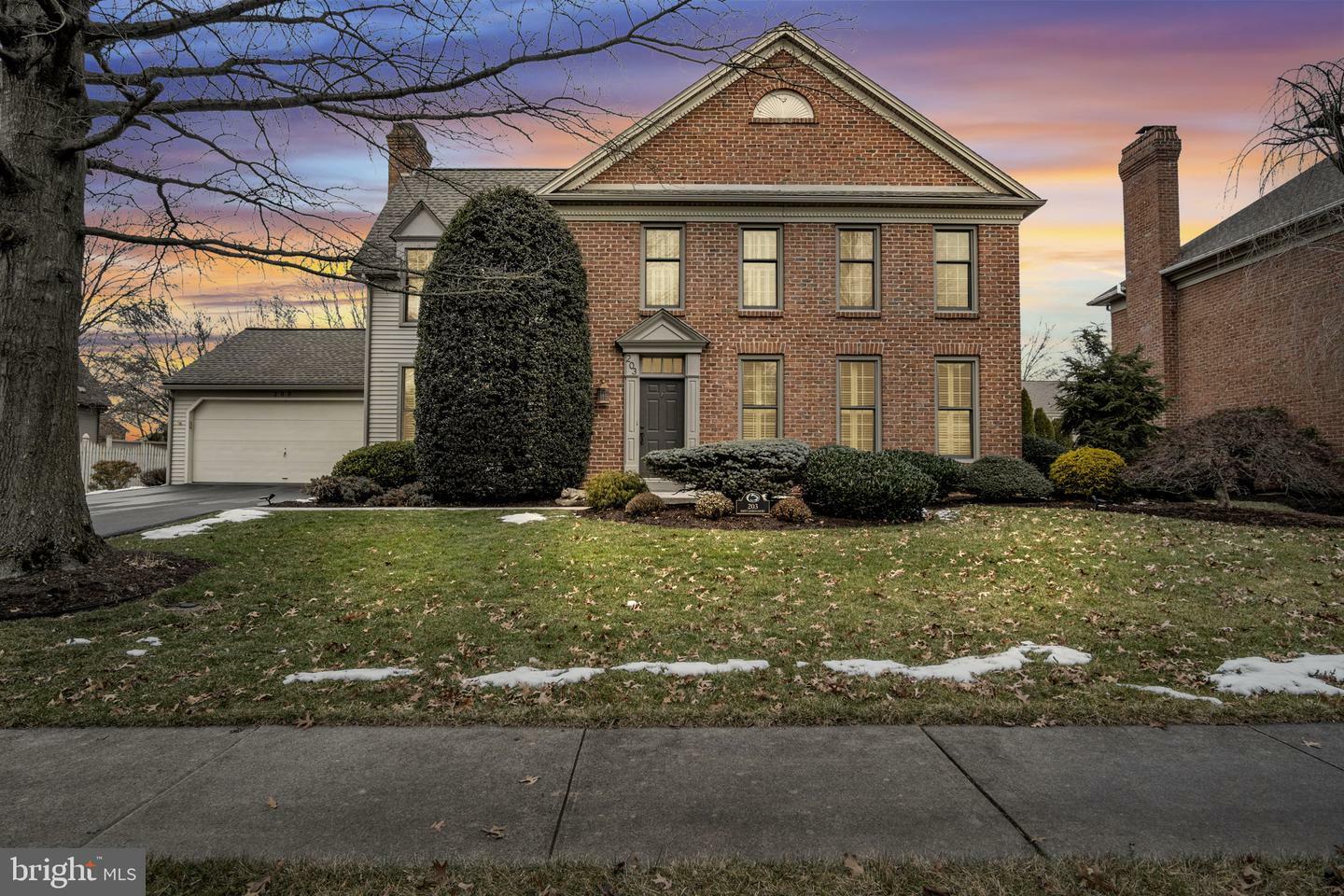 203 Saint James Court  Mechanicsburg PA 17050 photo