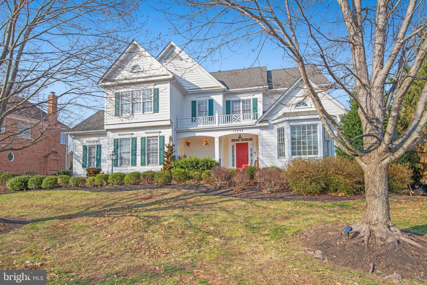 Property Photo: 15944 Spyglass Hill Loop VA 20155