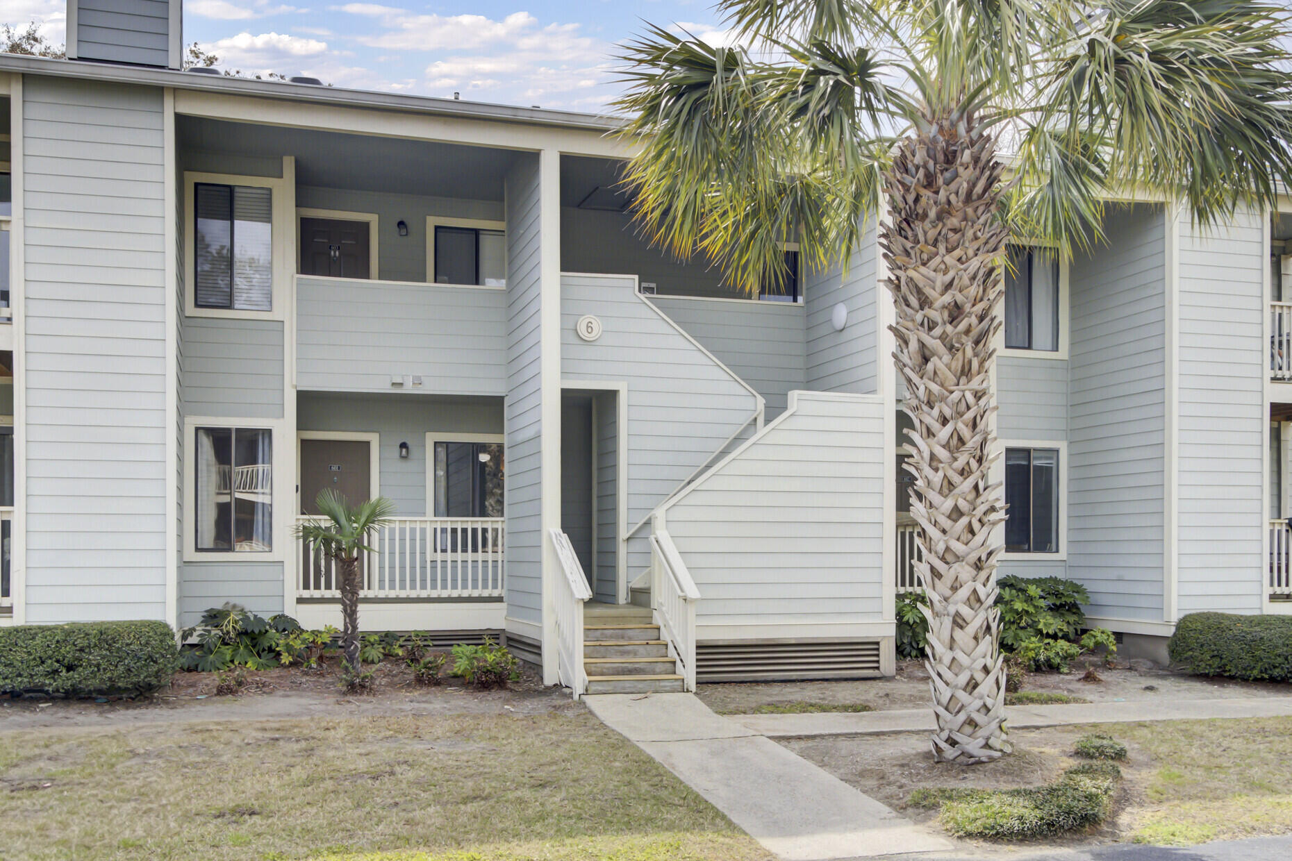 Property Photo: 1481 Center Street Ext # 601 SC 29464