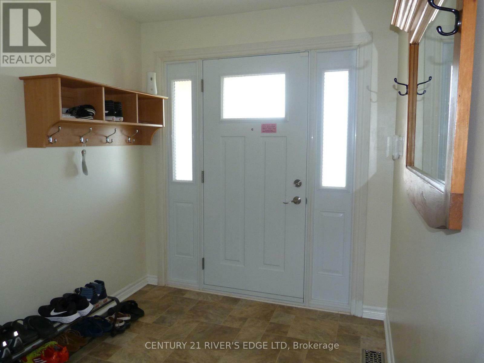 Property Photo: 40 Lori Lane ON K0C 2H0