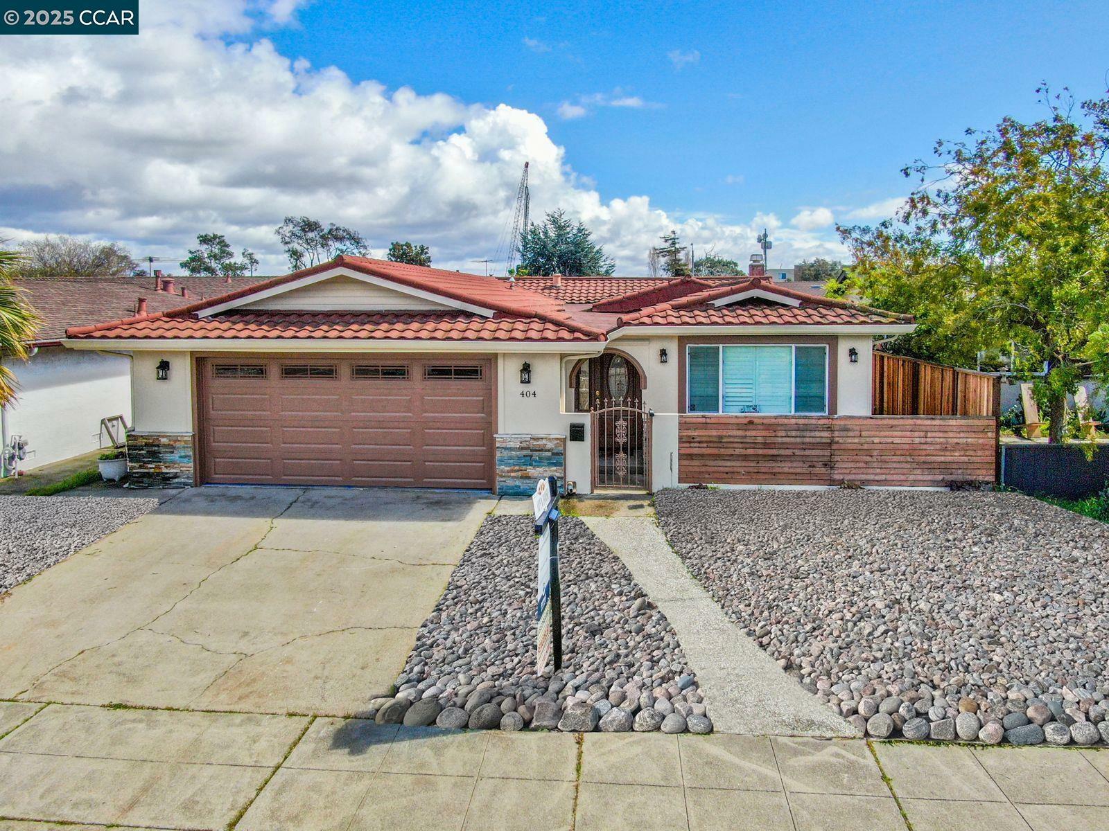 404 Coral Reef Rd  Alameda CA 94501 photo