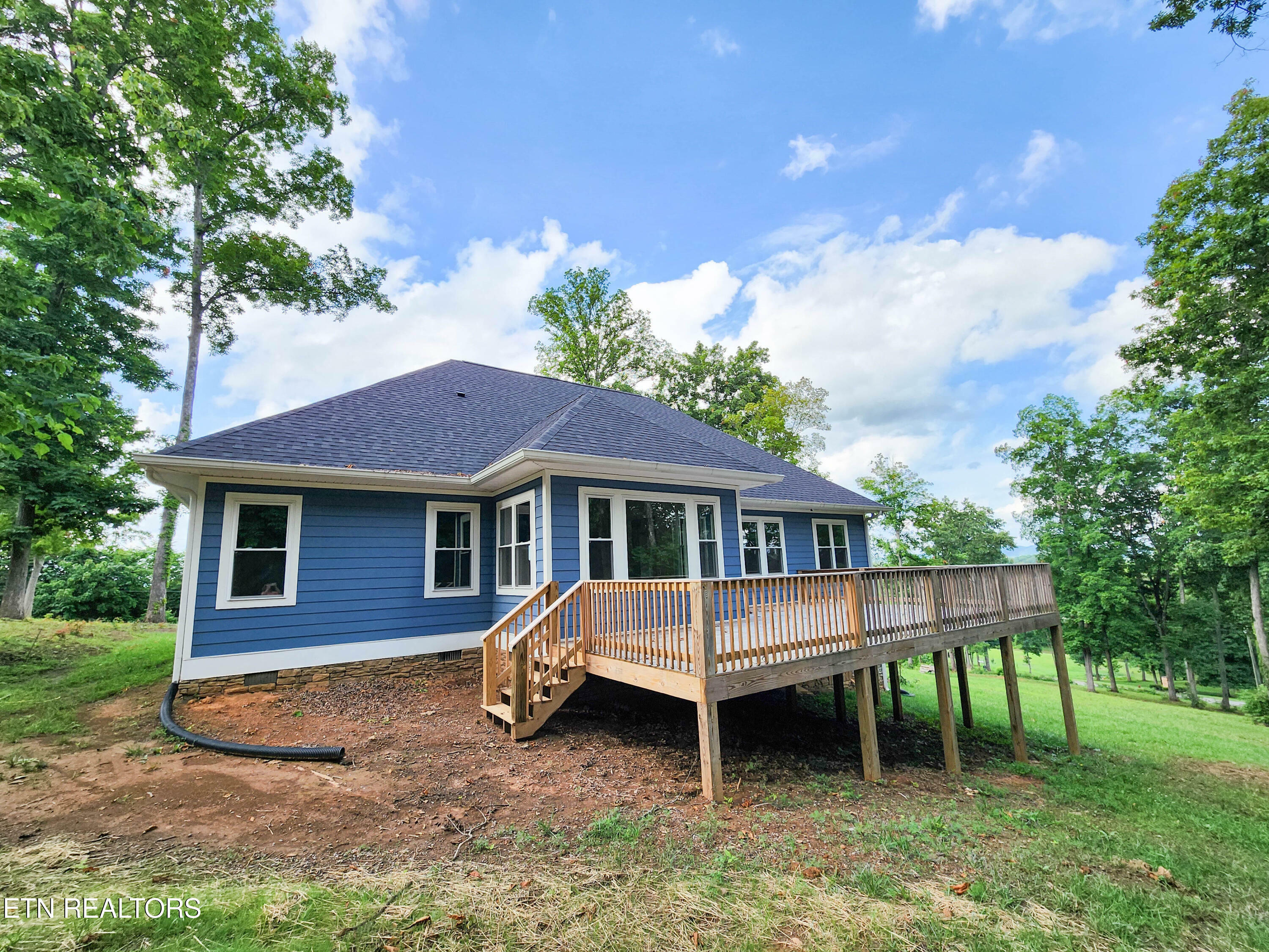 Property Photo: 553 Hickory Pointe Lane TN 37807