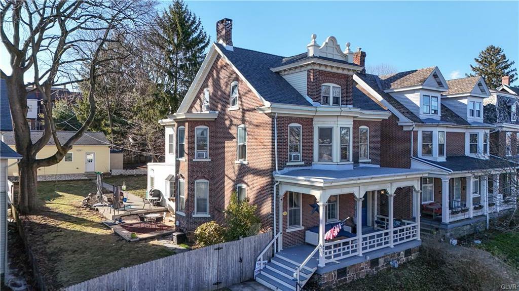 Property Photo: 423 1st Avenue PA 18018