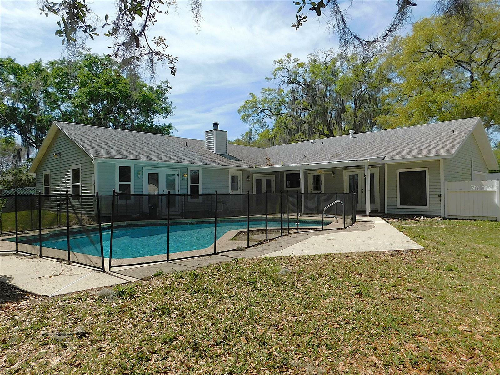 Property Photo:  3285 SE 26th Court  FL 34471 