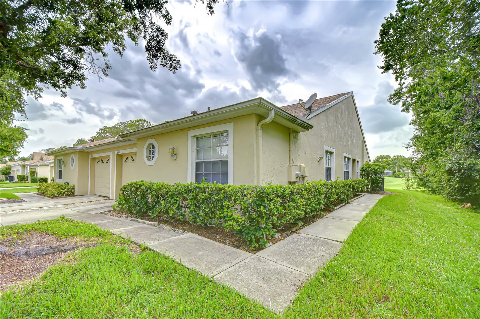 Property Photo: 34907 Double Eagle Court FL 33541