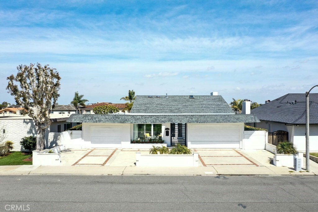 16602 Wellington Circle C-2  Huntington Beach CA 92649 photo