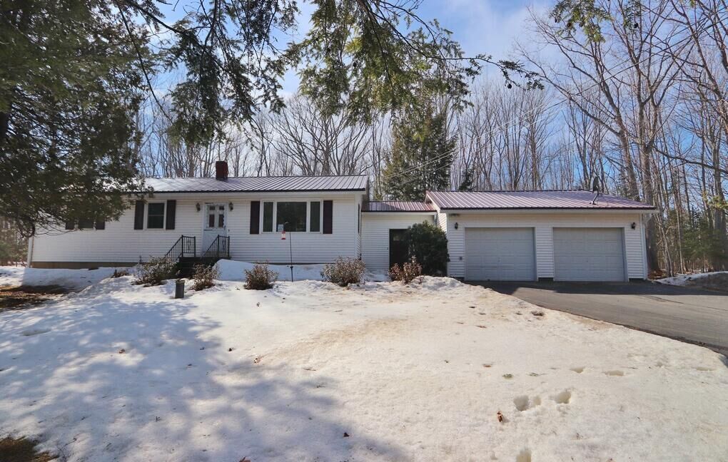Property Photo: 321 Dow Road ME 04474