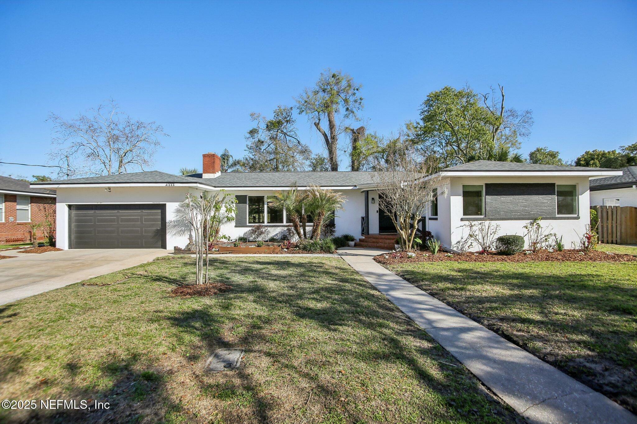 Property Photo:  4333 Silverwood Lane  FL 32207 