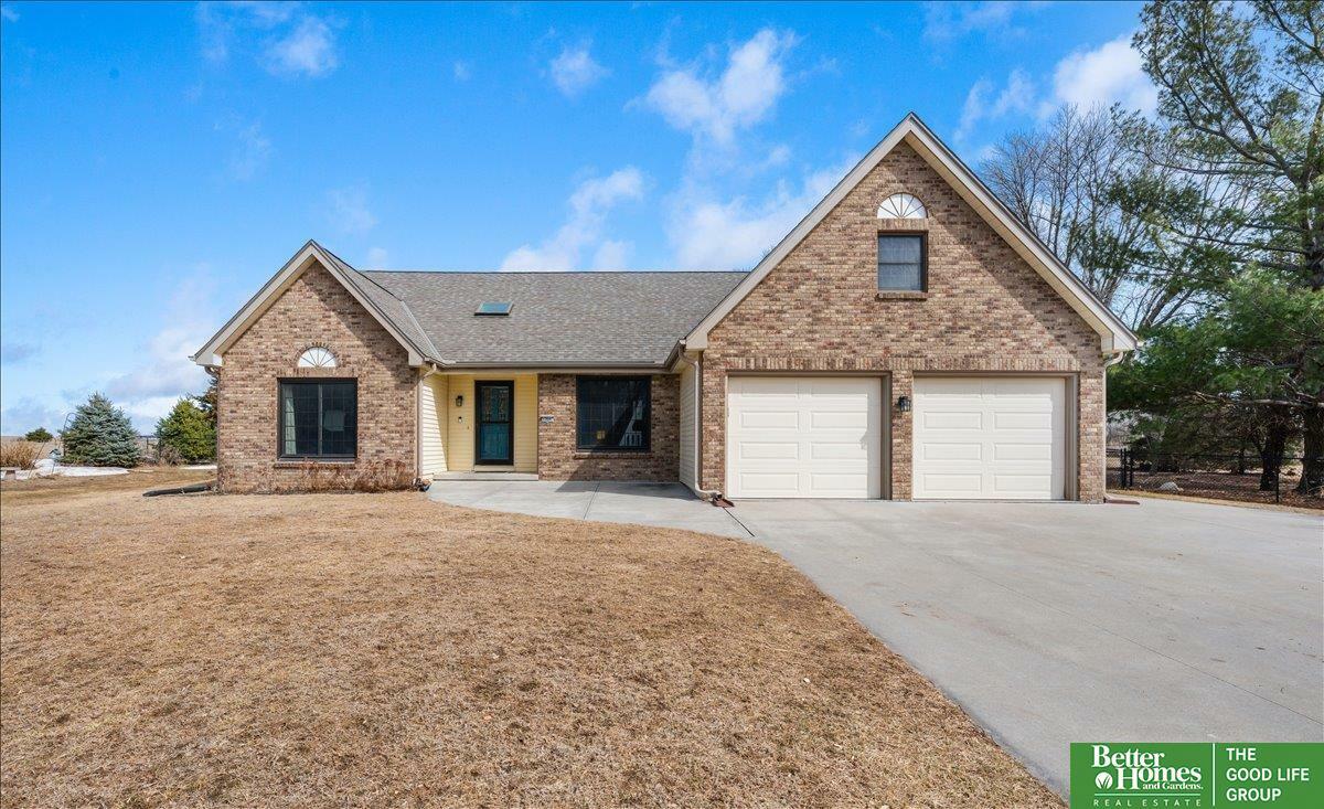 Property Photo: 12607 S 68th Avenue NE 68133
