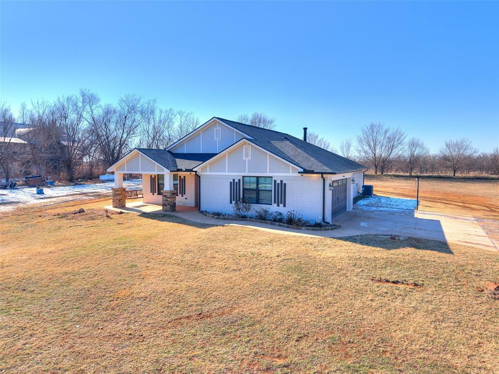 Property Photo: 11801 Jennifer Lane OK 73025
