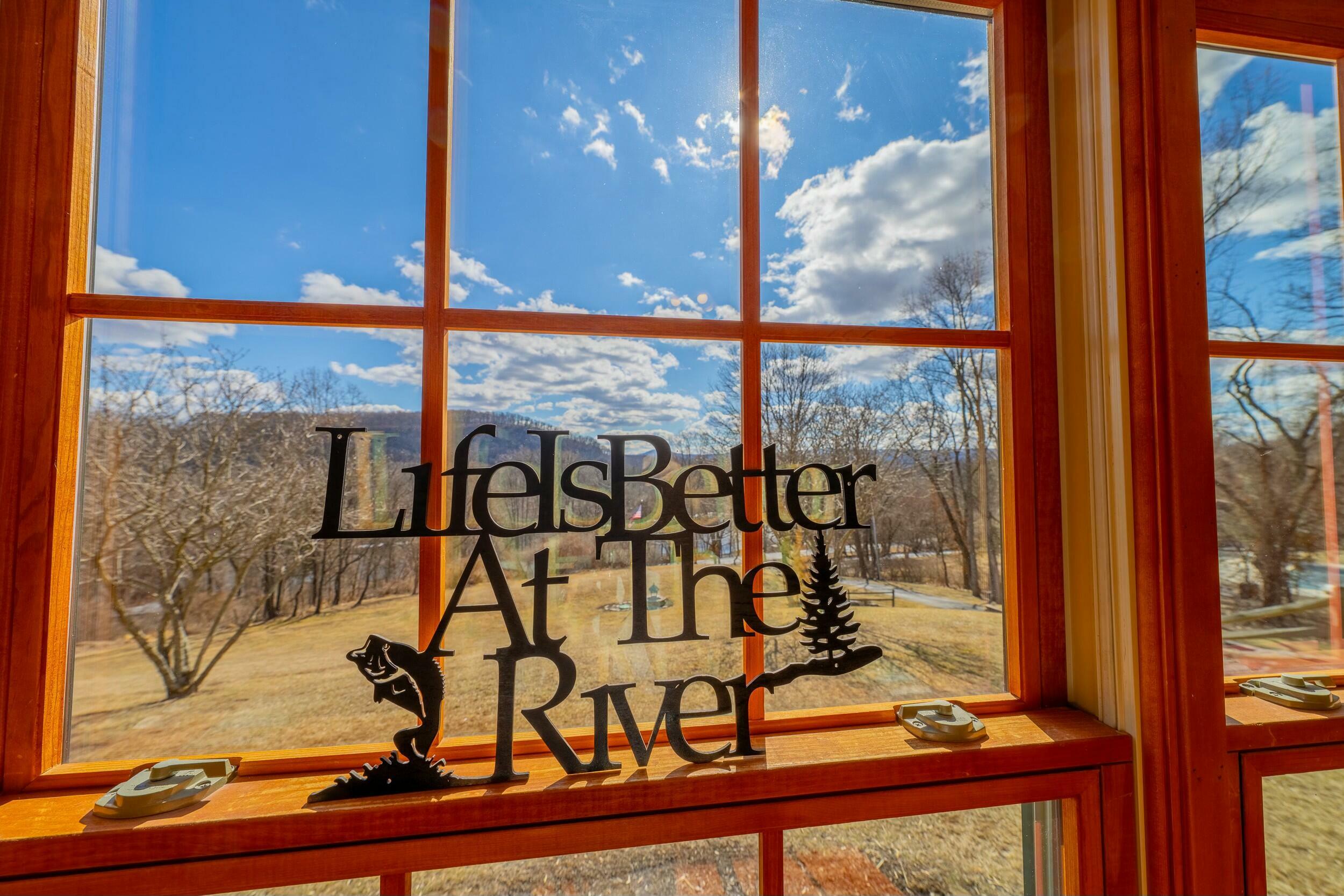 Property Photo: 1872 River Road PA 18343