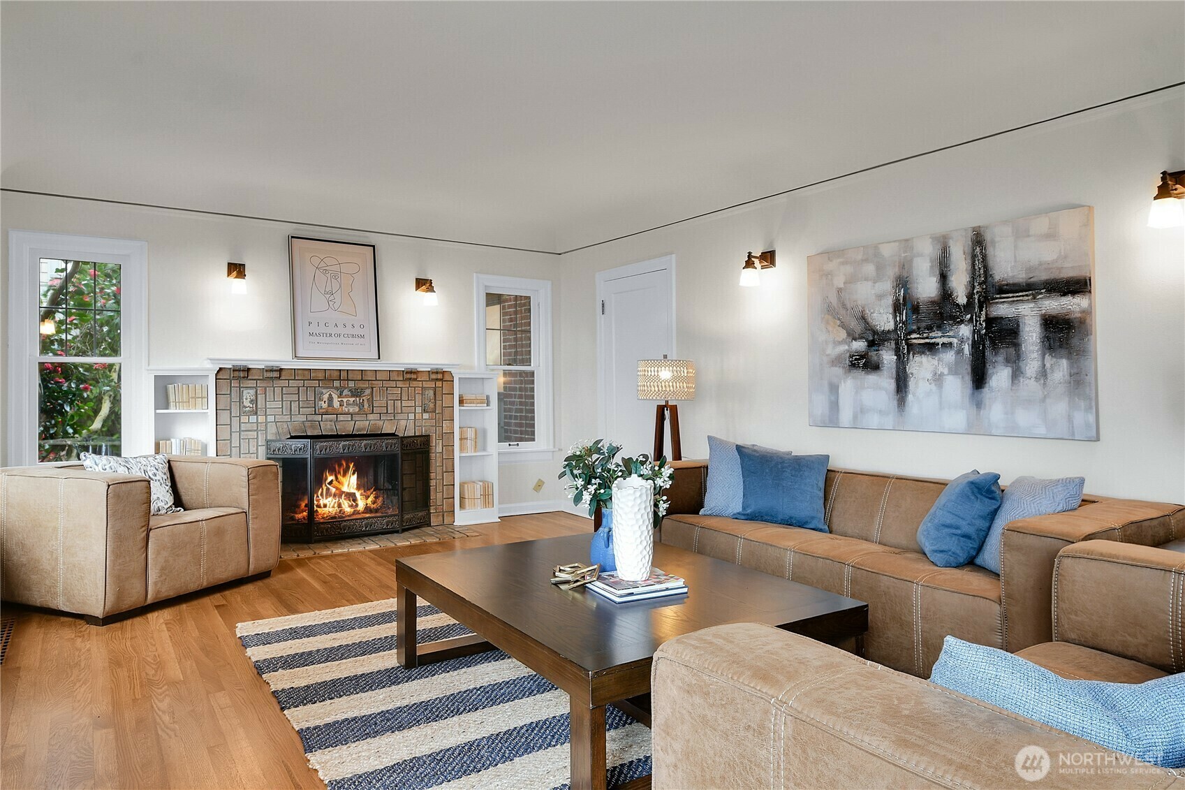 Property Photo: 1217 10th Avenue W WA 98119