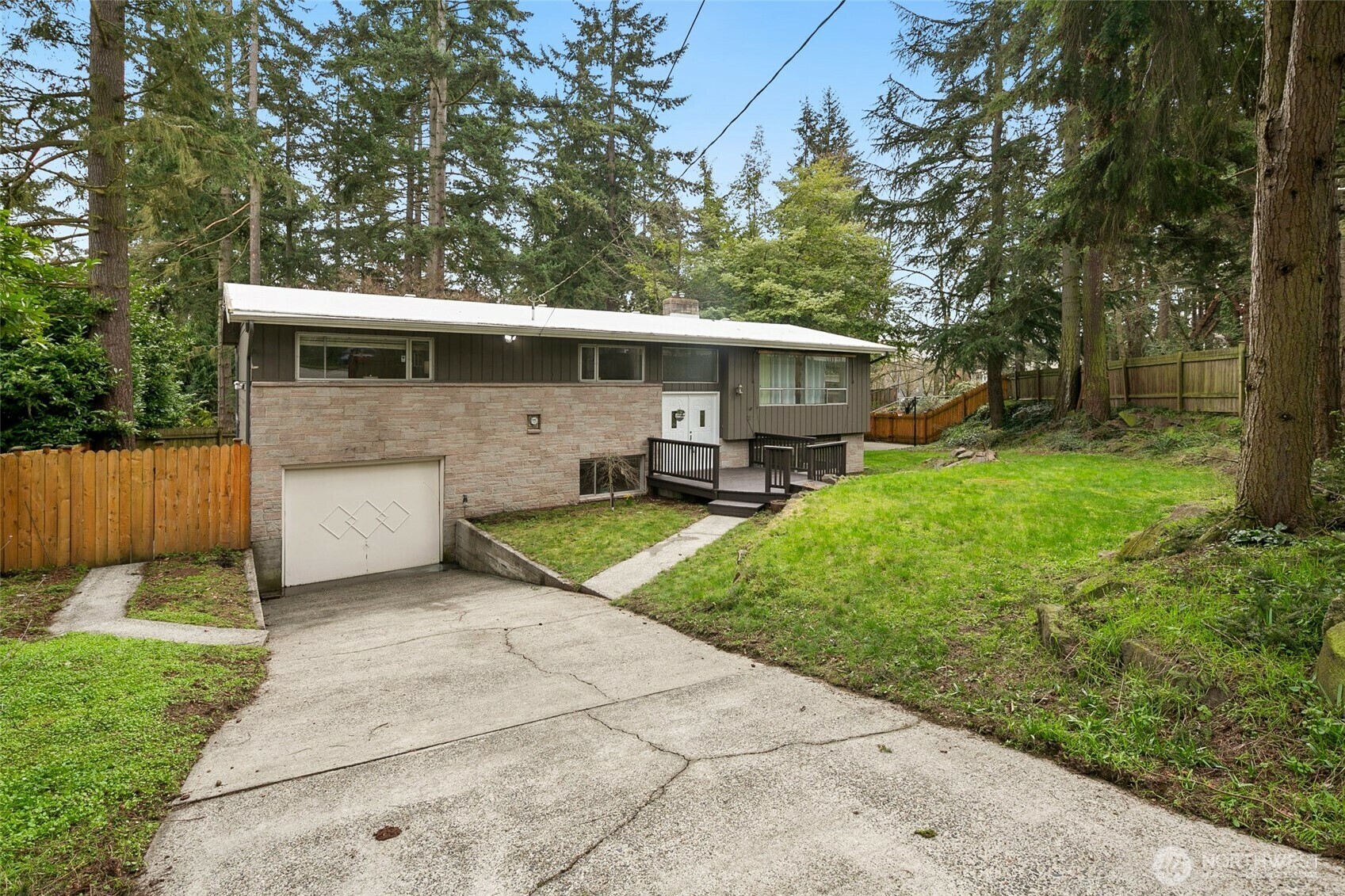 Property Photo: 12704 8th Avenue NE WA 98125