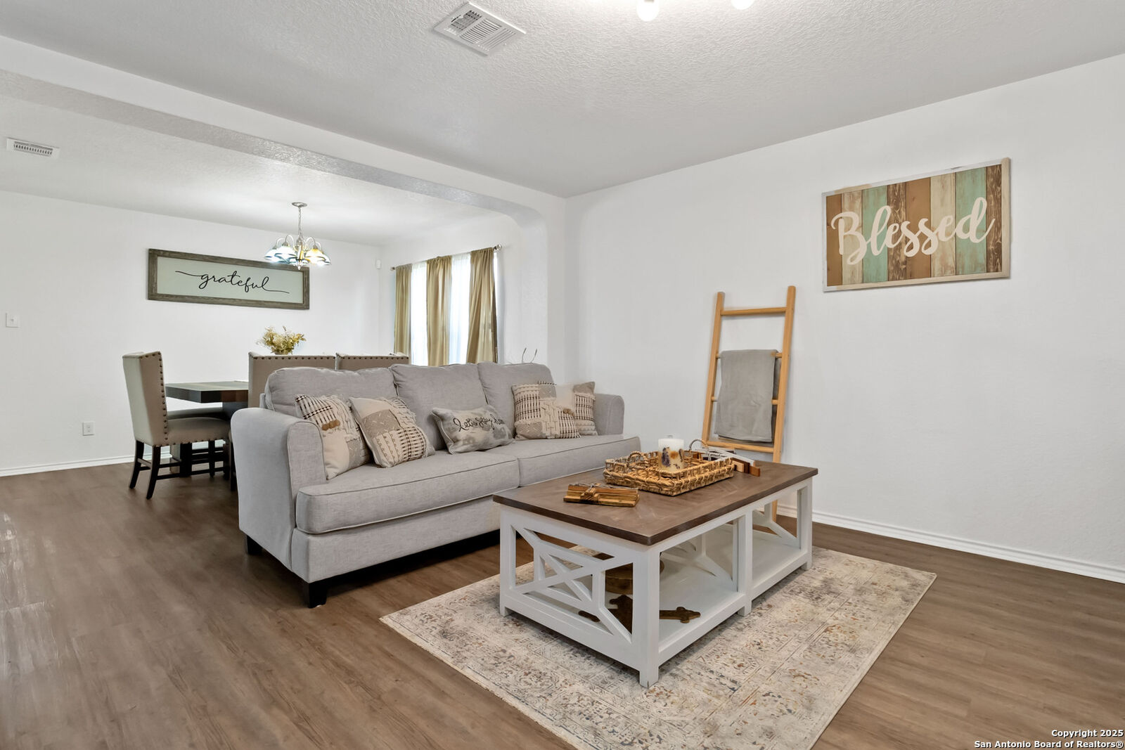 Property Photo: 7015 Fisherman Sky TX 78244