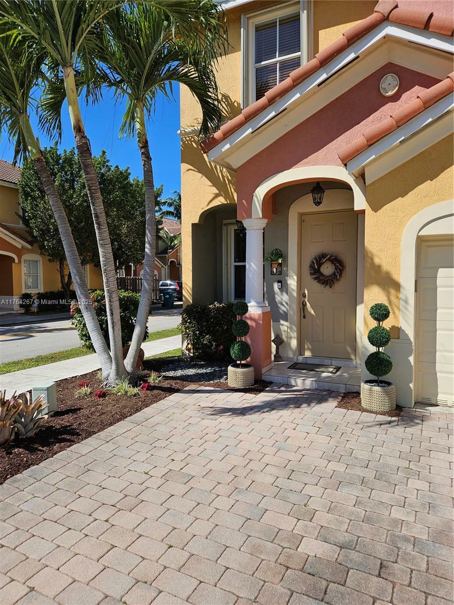 Property Photo:  7928 SW 165th Ct  FL 33193 