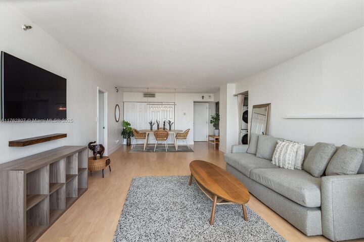 Property Photo: