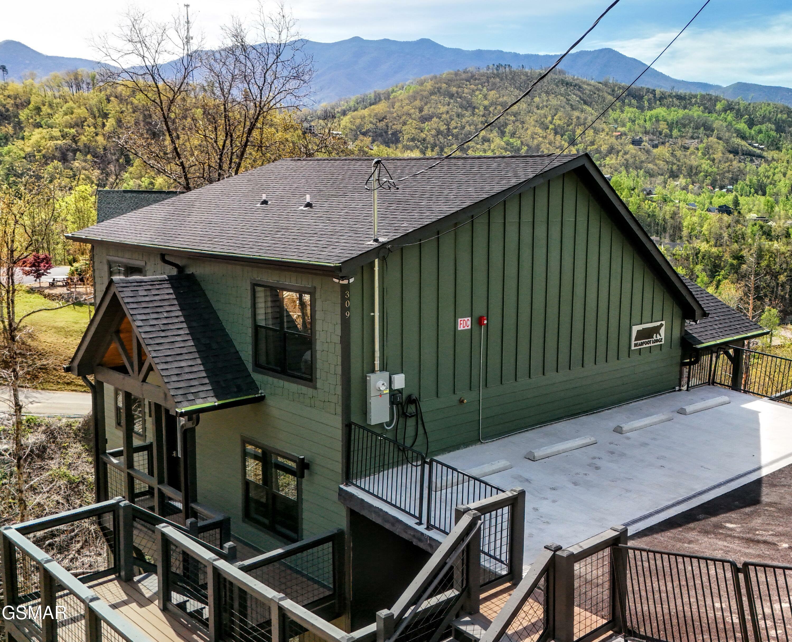 Property Photo: 309 Pinnacle Drive TN 37738
