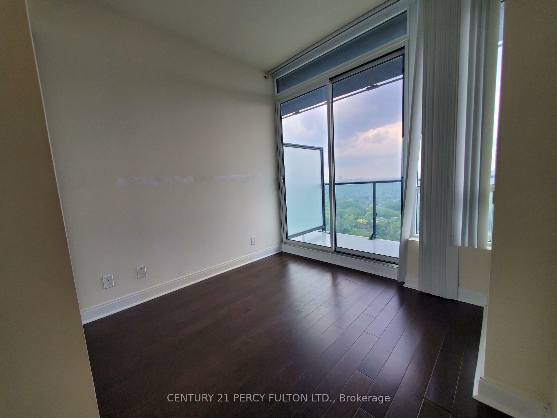 Property Photo: 825 Church Street 2606 ON M4W 3Z4