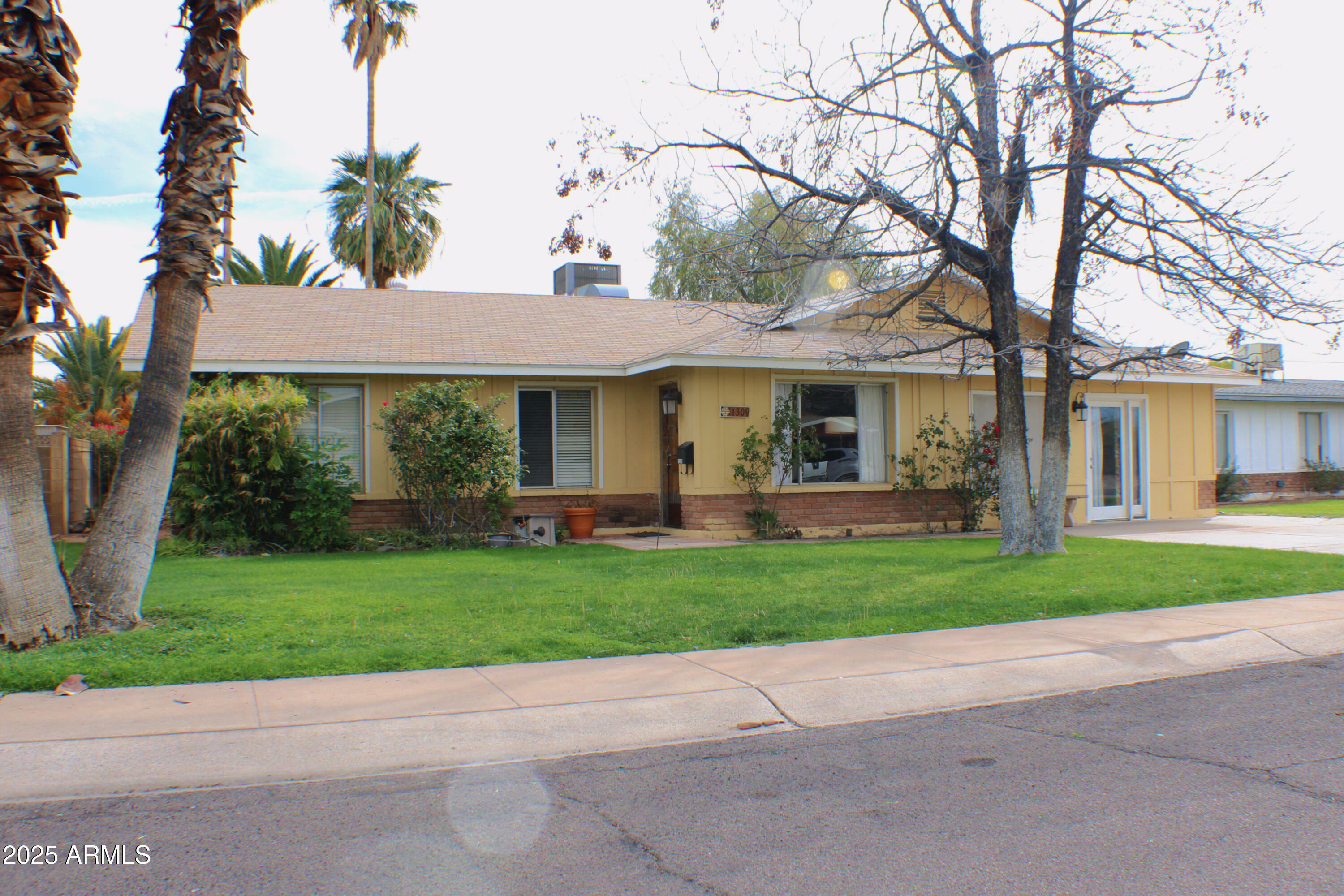 1309 E Wesleyan Drive  Tempe AZ 85282 photo
