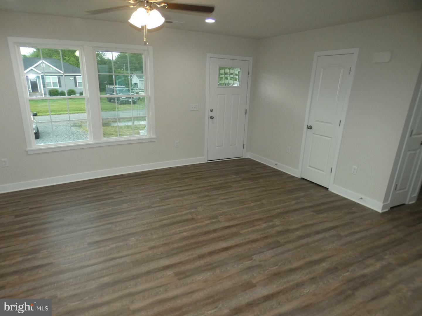 Property Photo: 65 Columbia Road VA 22443