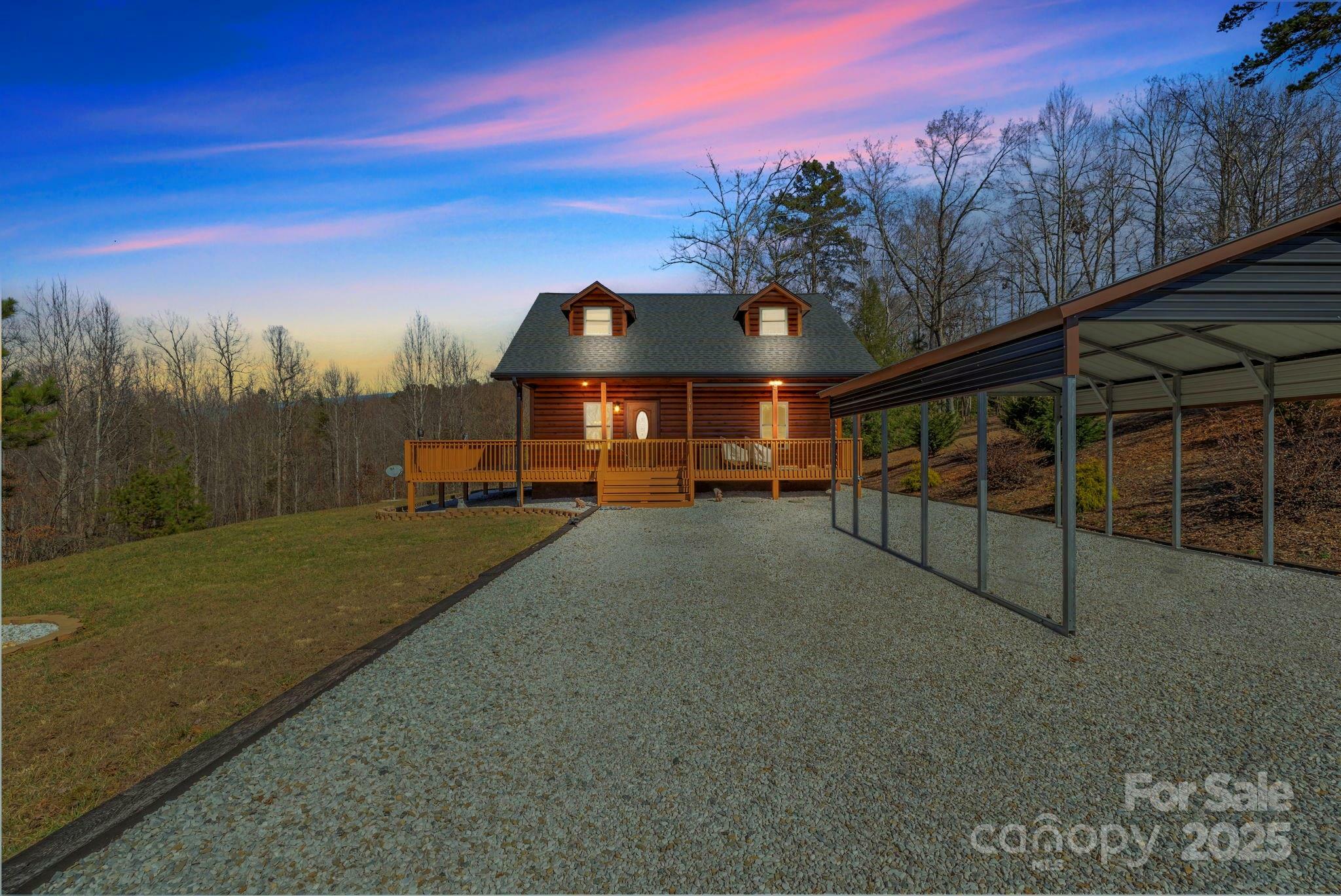 Property Photo: 176 Mystic Ridge NC 28167