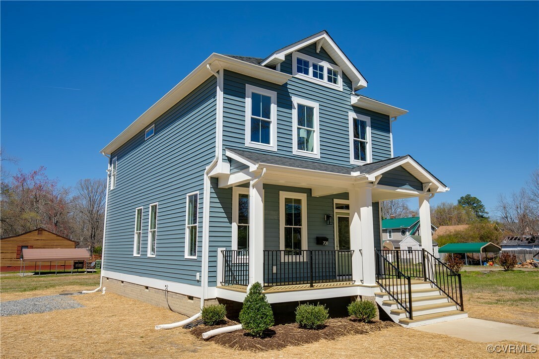 Property Photo: 708 S Main Street VA 23824