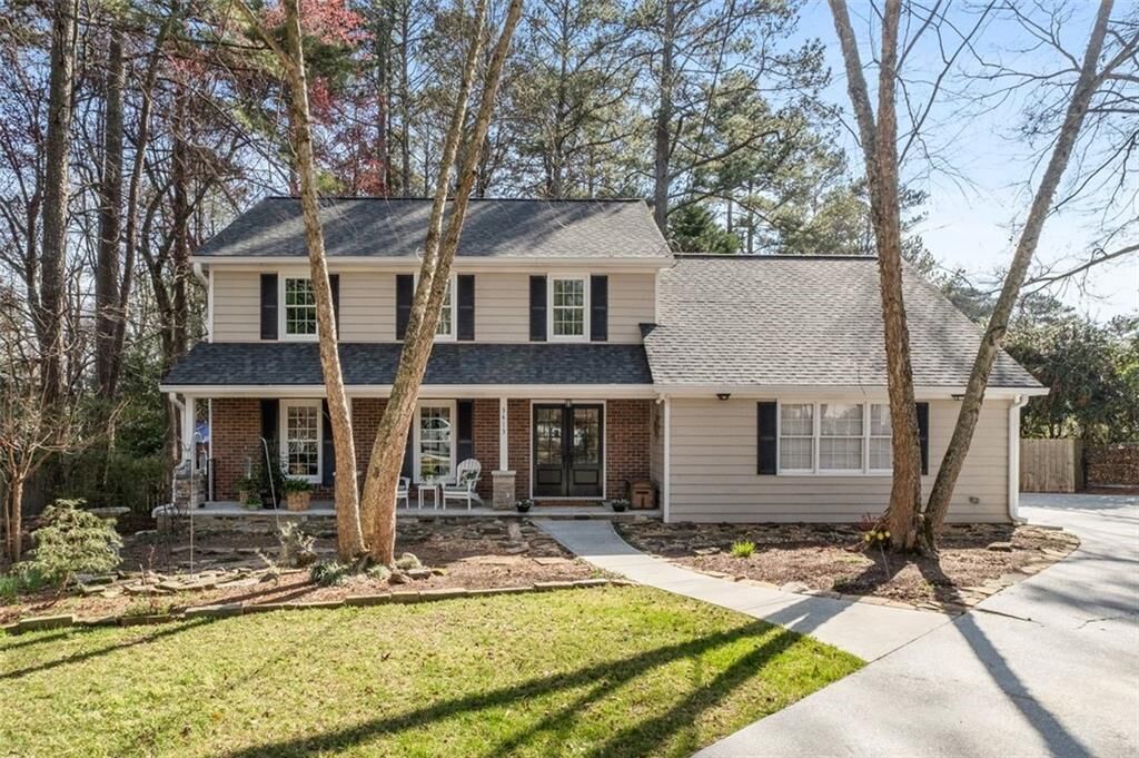 Property Photo:  3413 Dunwoody Club Drive  GA 30350 