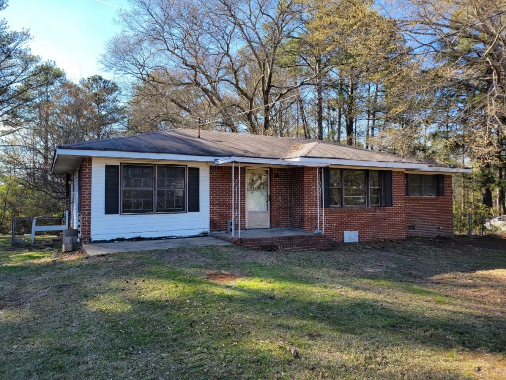Property Photo: 121 McGiboney Road GA 30016