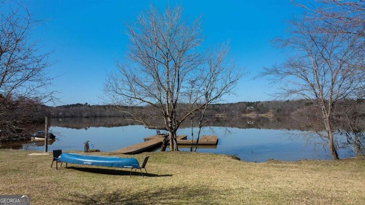 Property Photo: 1041 Shoreline Drive GA 30650