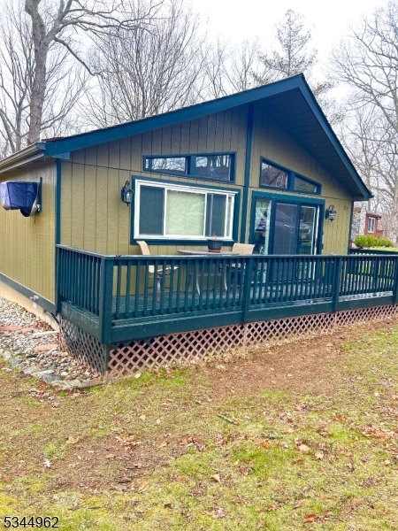 Property Photo: 27 Mark Dr NJ 08829