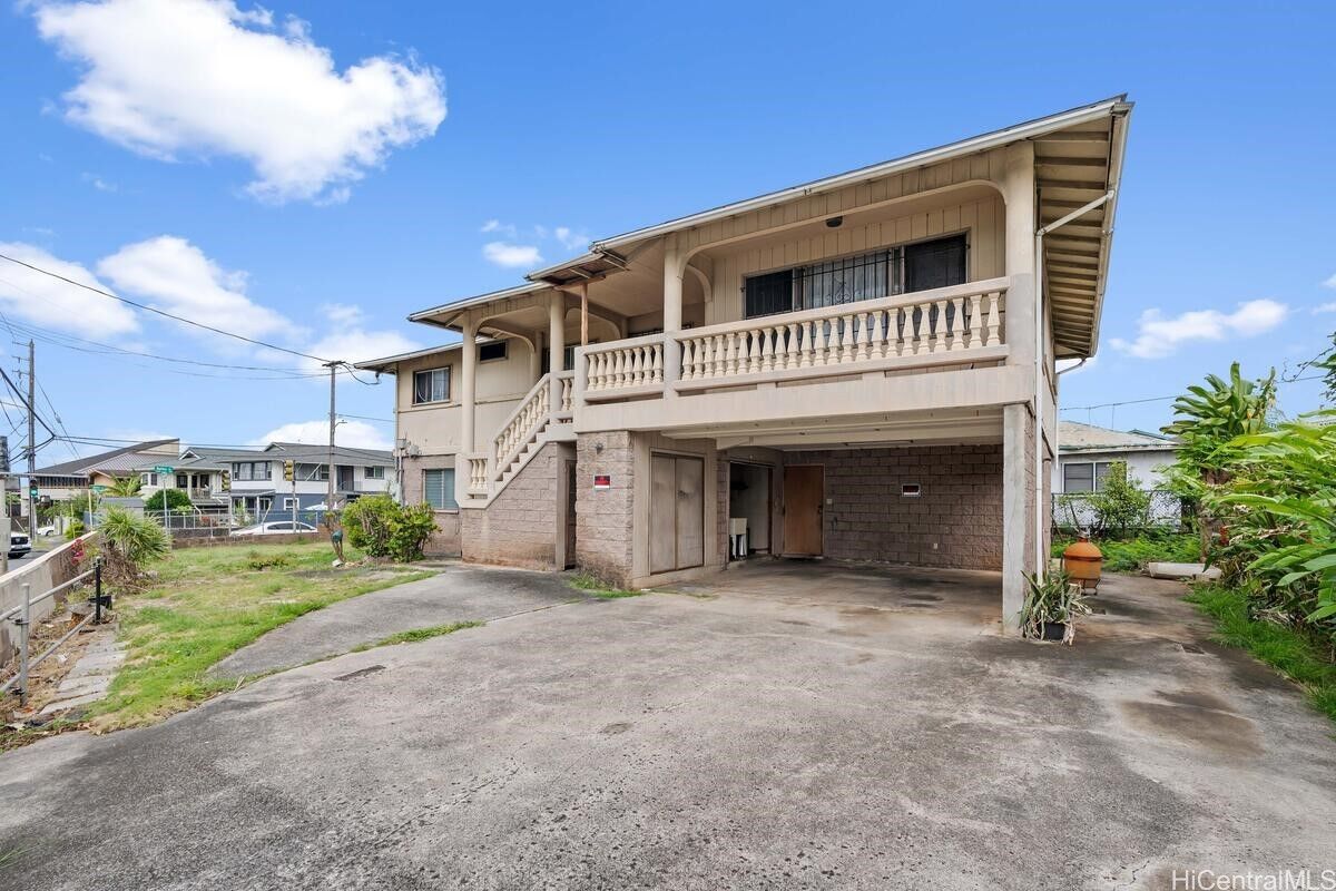 Property Photo: 2548 N School Street HI 96819