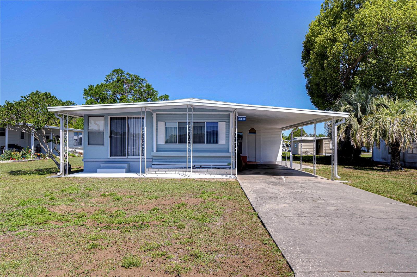 Property Photo:  39519 Rockford Avenue  FL 33542 