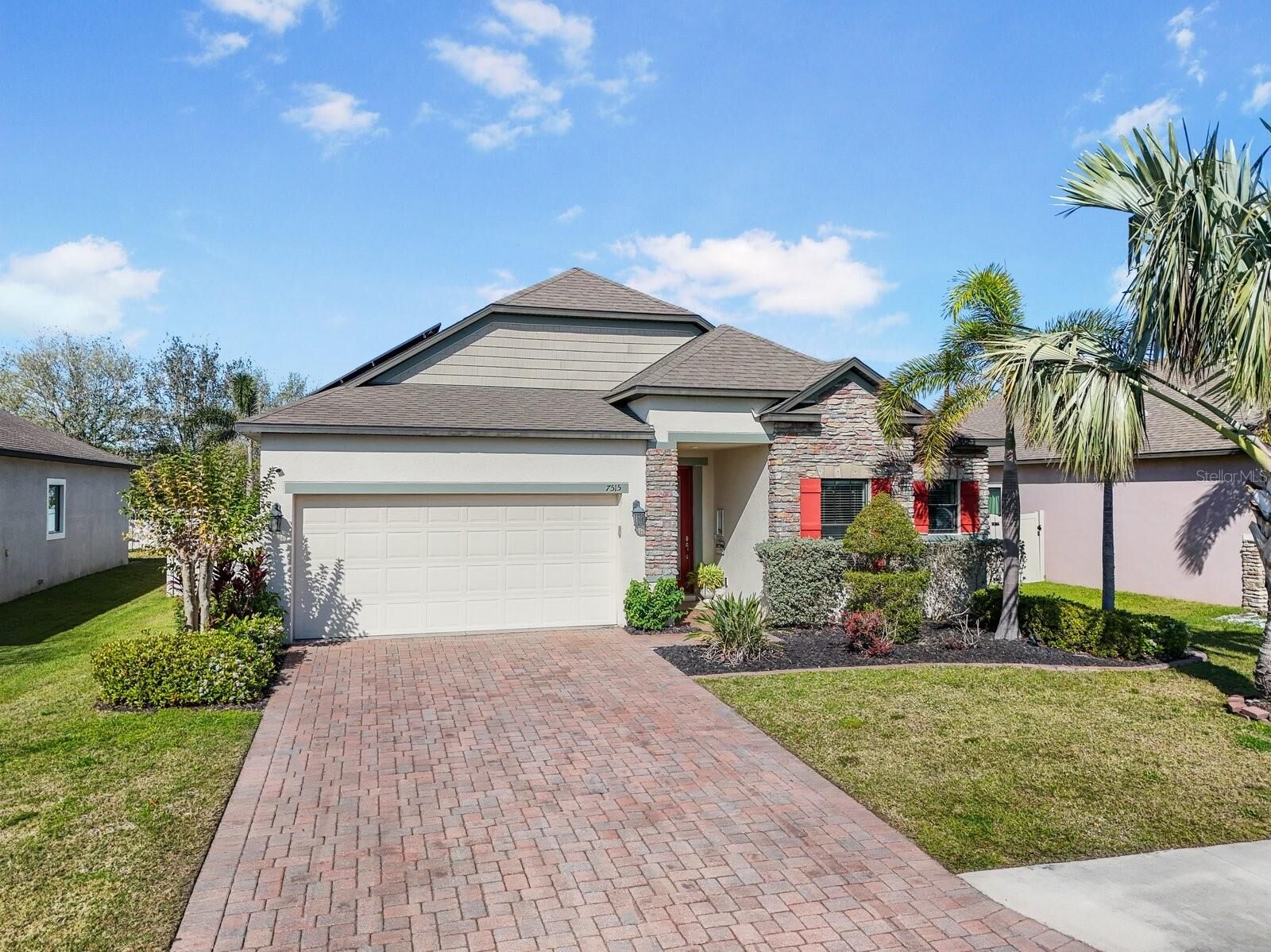 Property Photo: 7515 37th Avenue E FL 34221