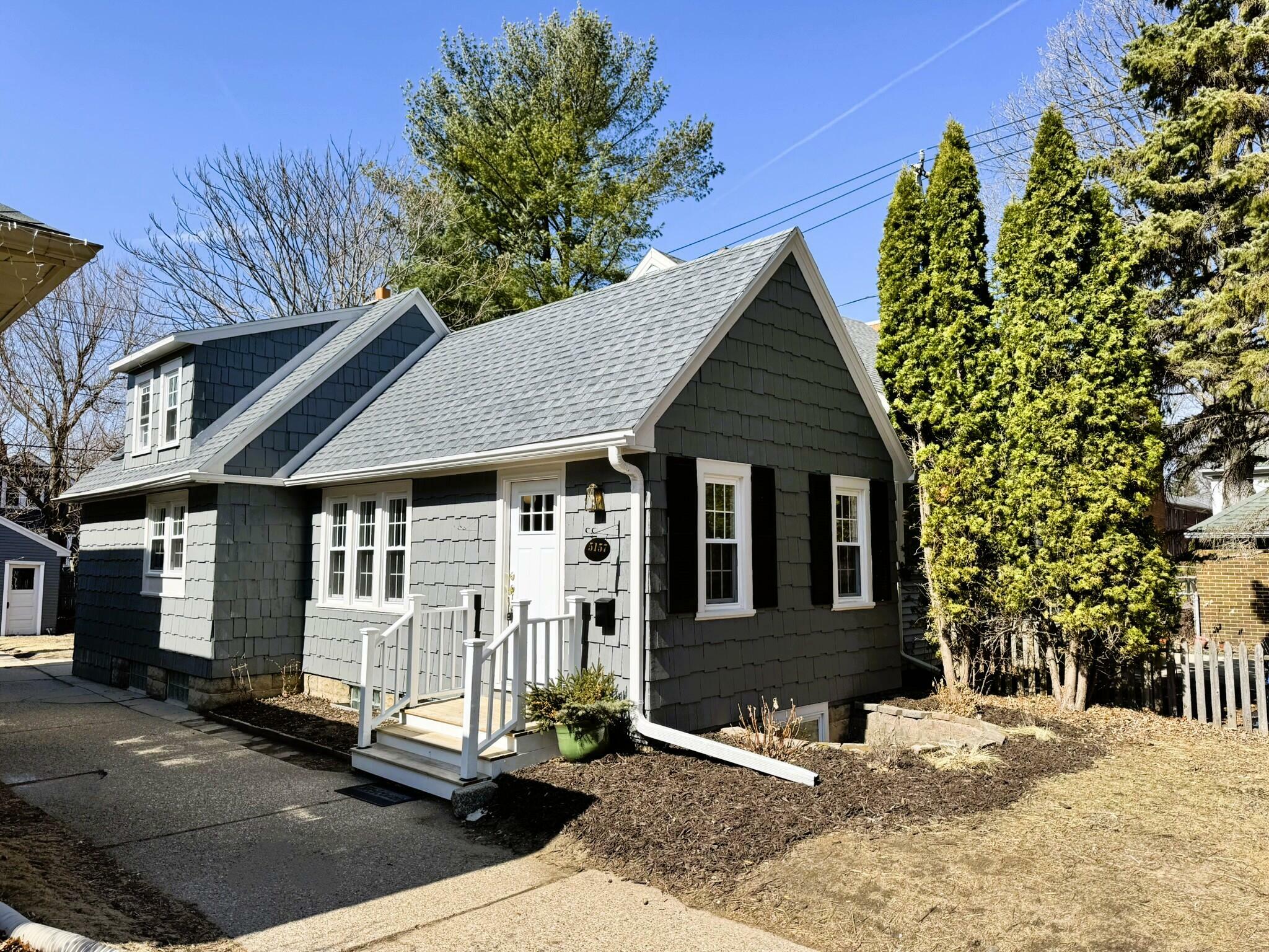 5157 N Woodruff Ave  Whitefish Bay WI 53217 photo