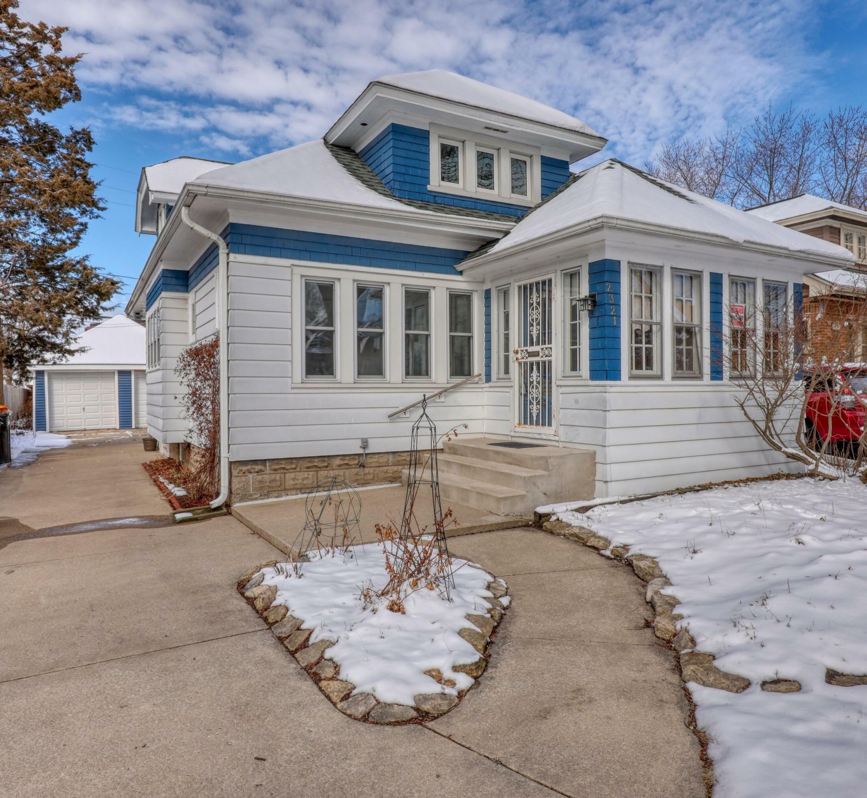 2321 N 61st St  Wauwatosa WI 53213 photo